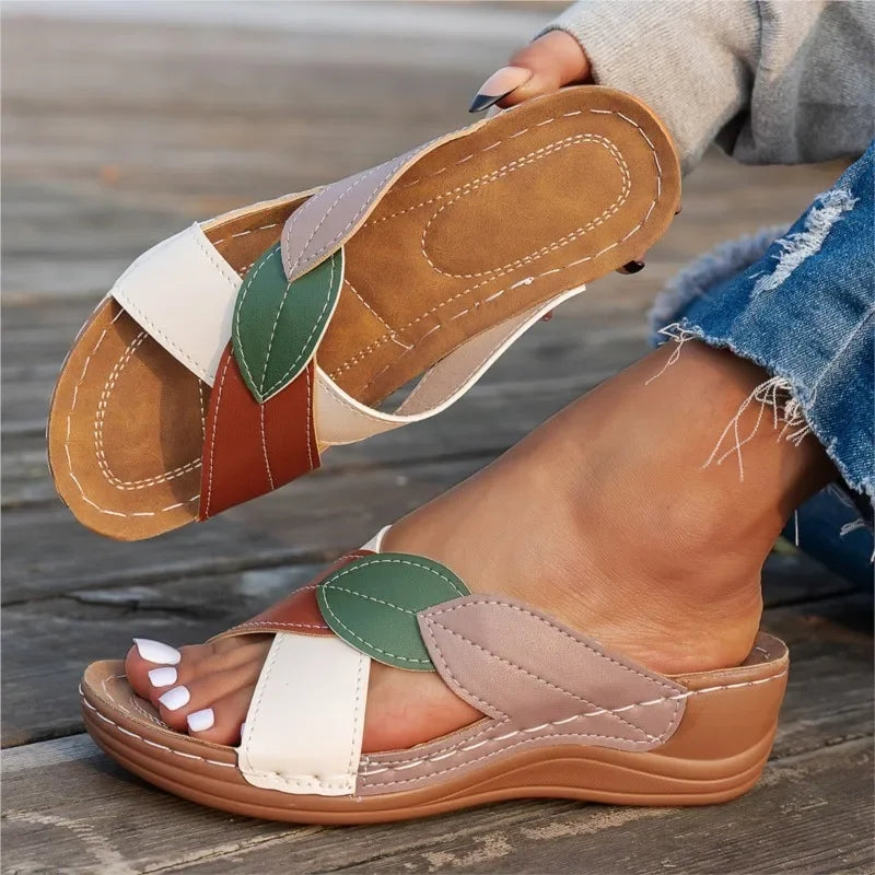 Estéa™ Sandale Orthopédique : Confort Absolu et Style.